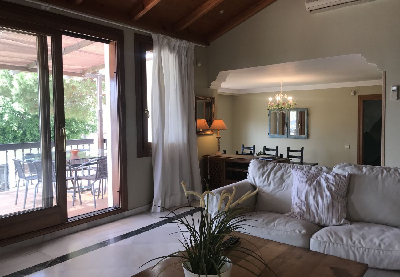 Villa in Marbella - 8381