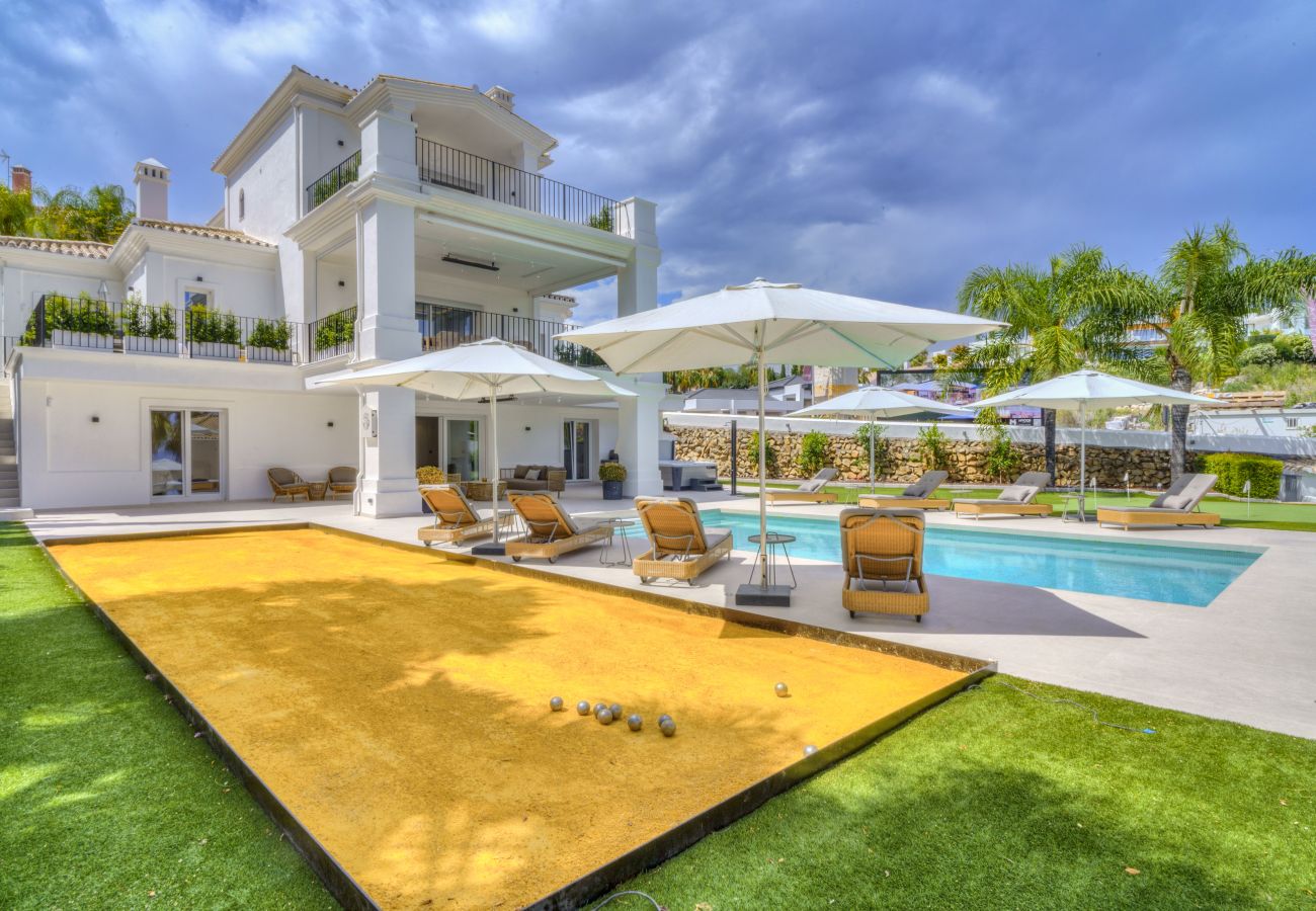 Villa in Marbella - 30439