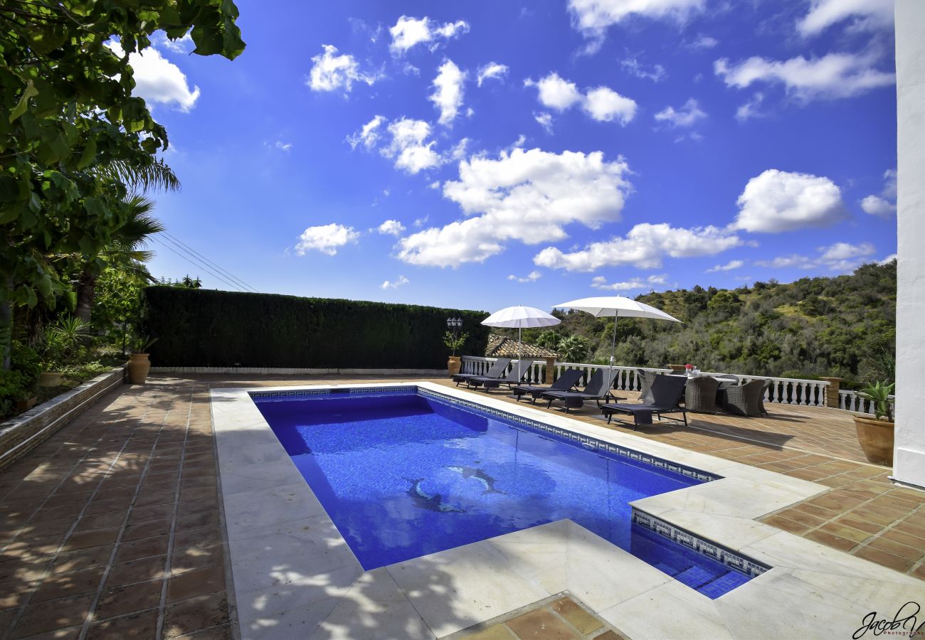 Villa in Marbella - Super Villa - Nahe Strand Beheizter Pool