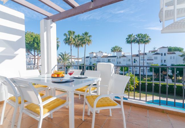  in Estepona - 11226 - Modernes Maisonette-Penthouse am Strand.