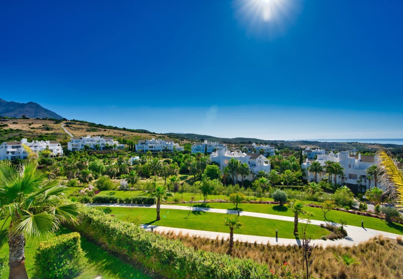 Ferienwohnung in Casares - AL-1321 3 BEDROOM Penthouse in Estepona - Alcazaba Lagoon