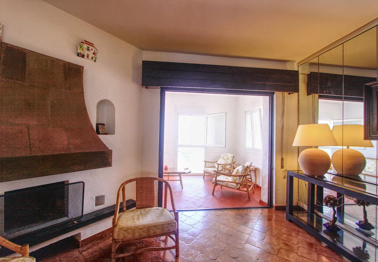 Ferienwohnung in Marbella - Atemberaubendes Apartment in Puerto Banús mit Hafenblick