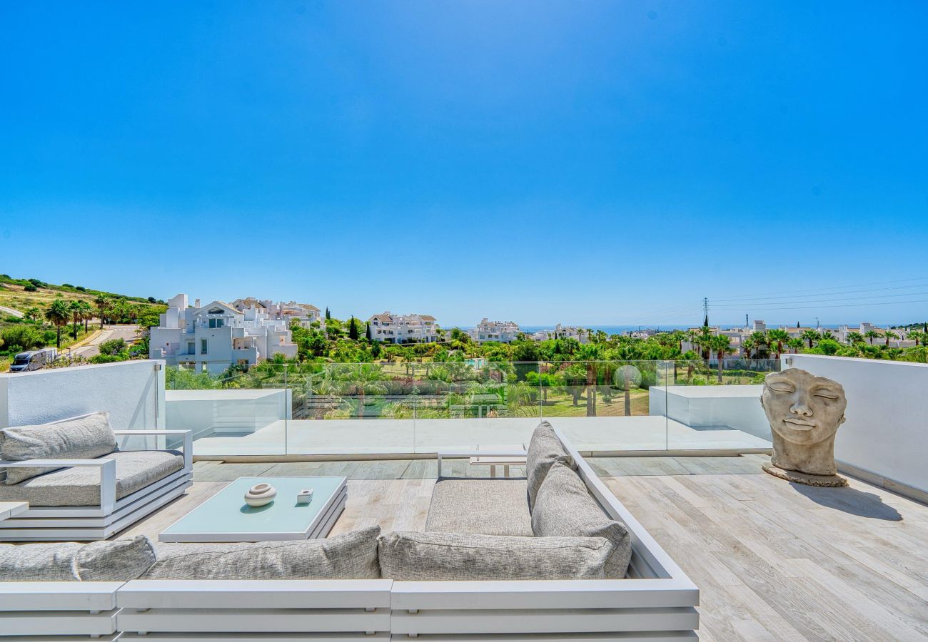 Ferienwohnung in Estepona - Luxuspenthouse mit privatem Pool auf der Dachterrasse