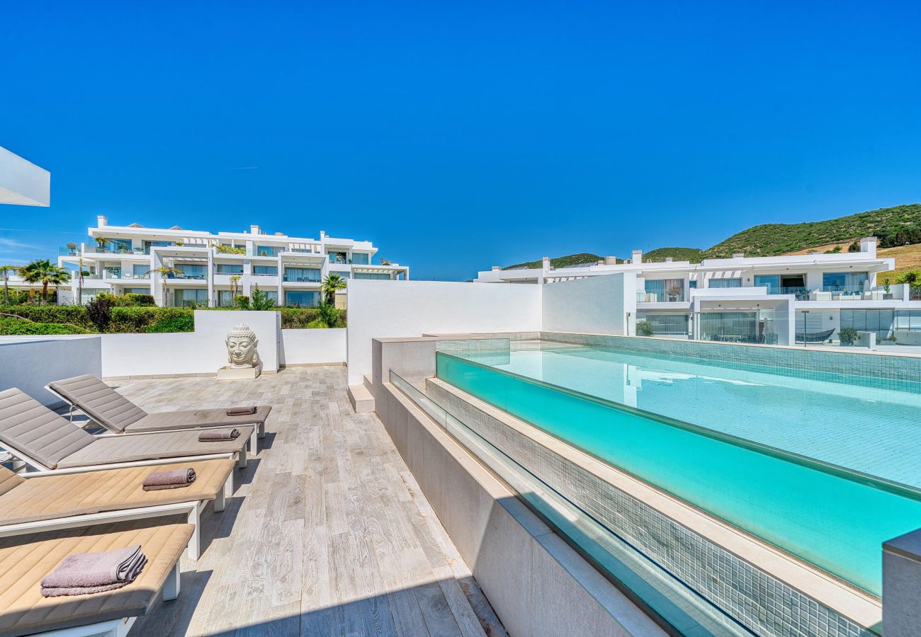 Ferienwohnung in Estepona - Luxuspenthouse mit privatem Pool auf der Dachterrasse