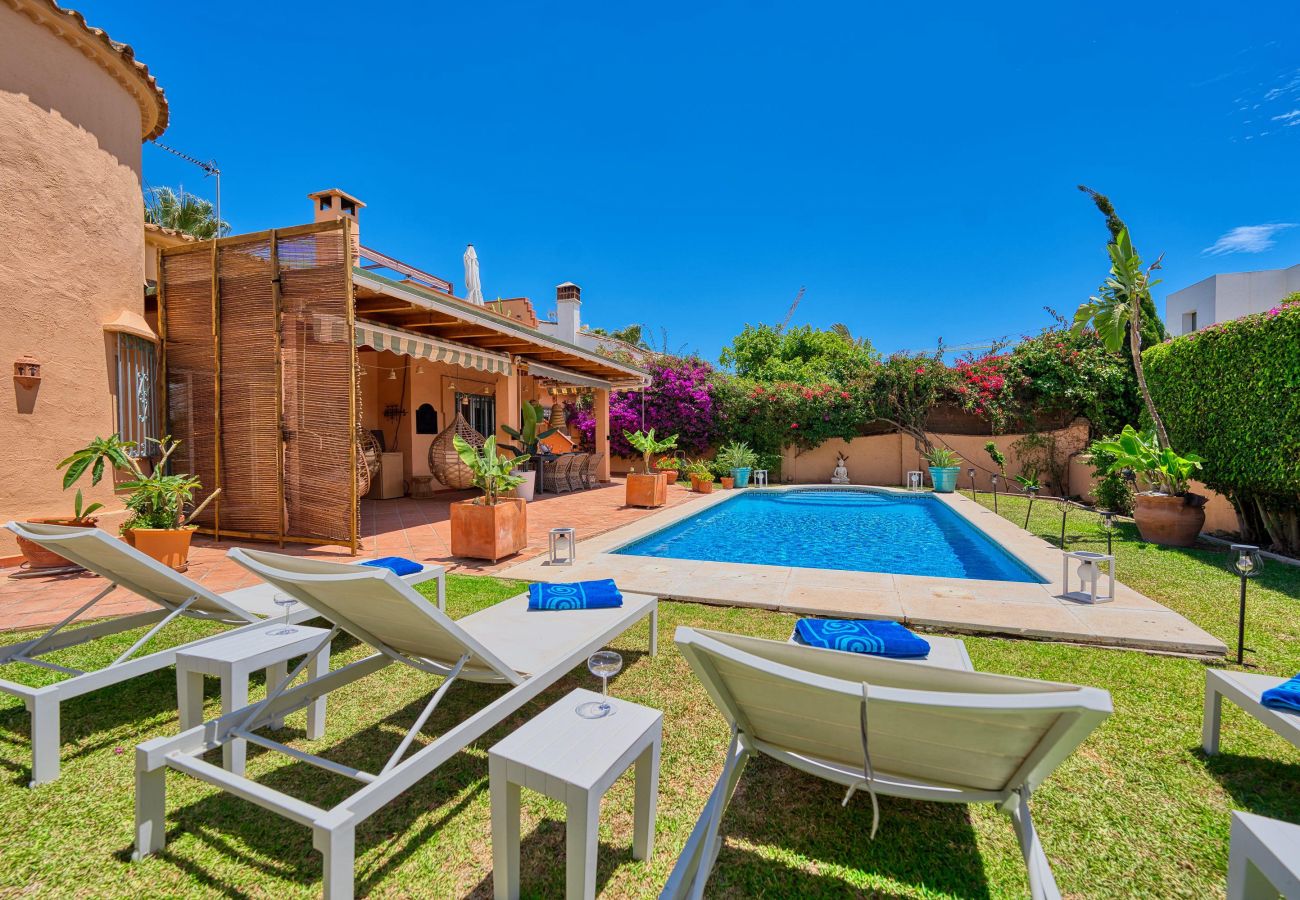 Villa in Marbella - Charmante Familienvilla mit Panoramablick auf das Meer