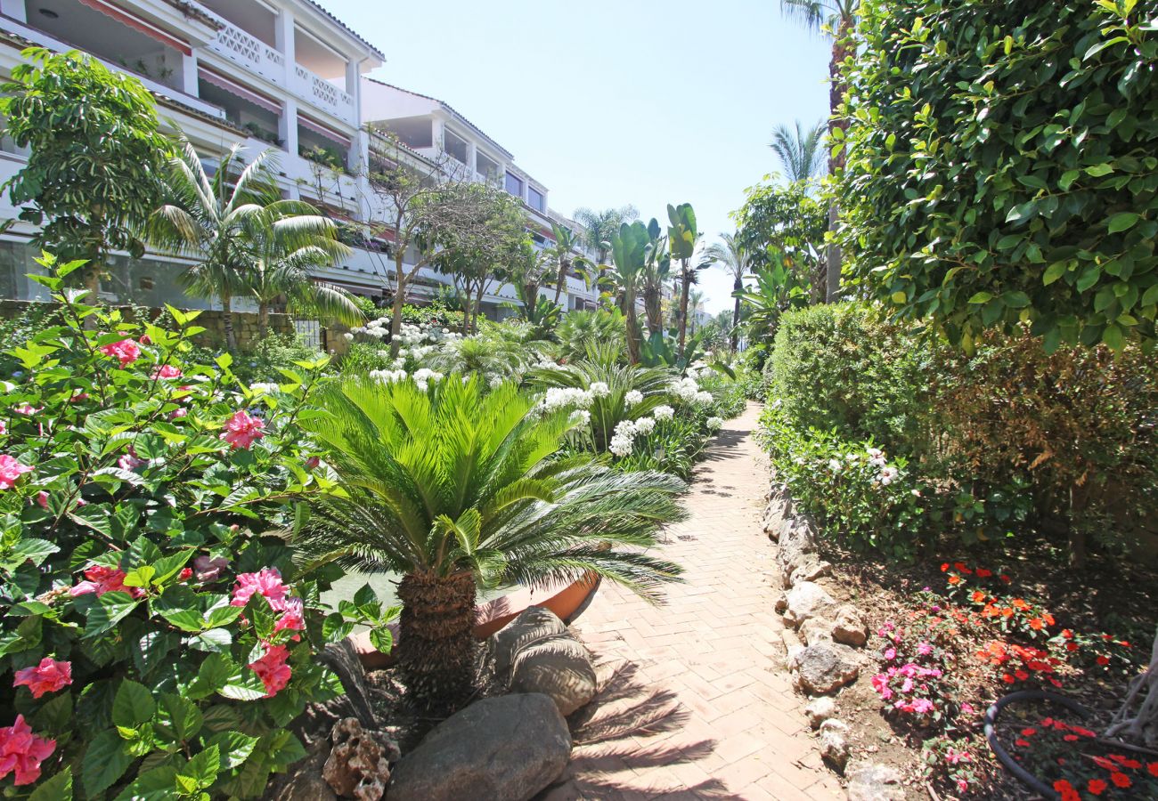 Ferienwohnung in Marbella - Exklusives Strandapartment an der Goldenen Meile von Marbella