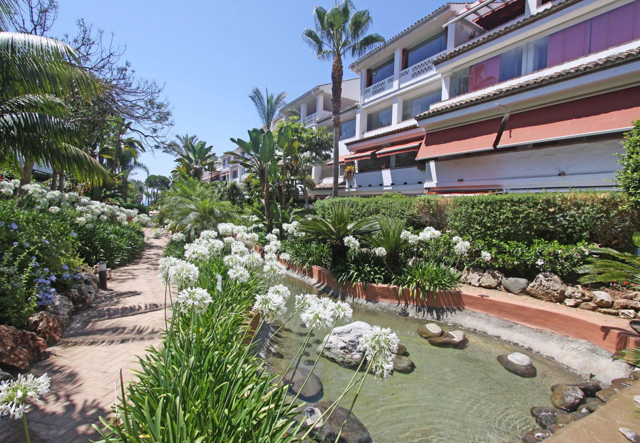 Ferienwohnung in Marbella - Exklusives Strandapartment an der Goldenen Meile von Marbella