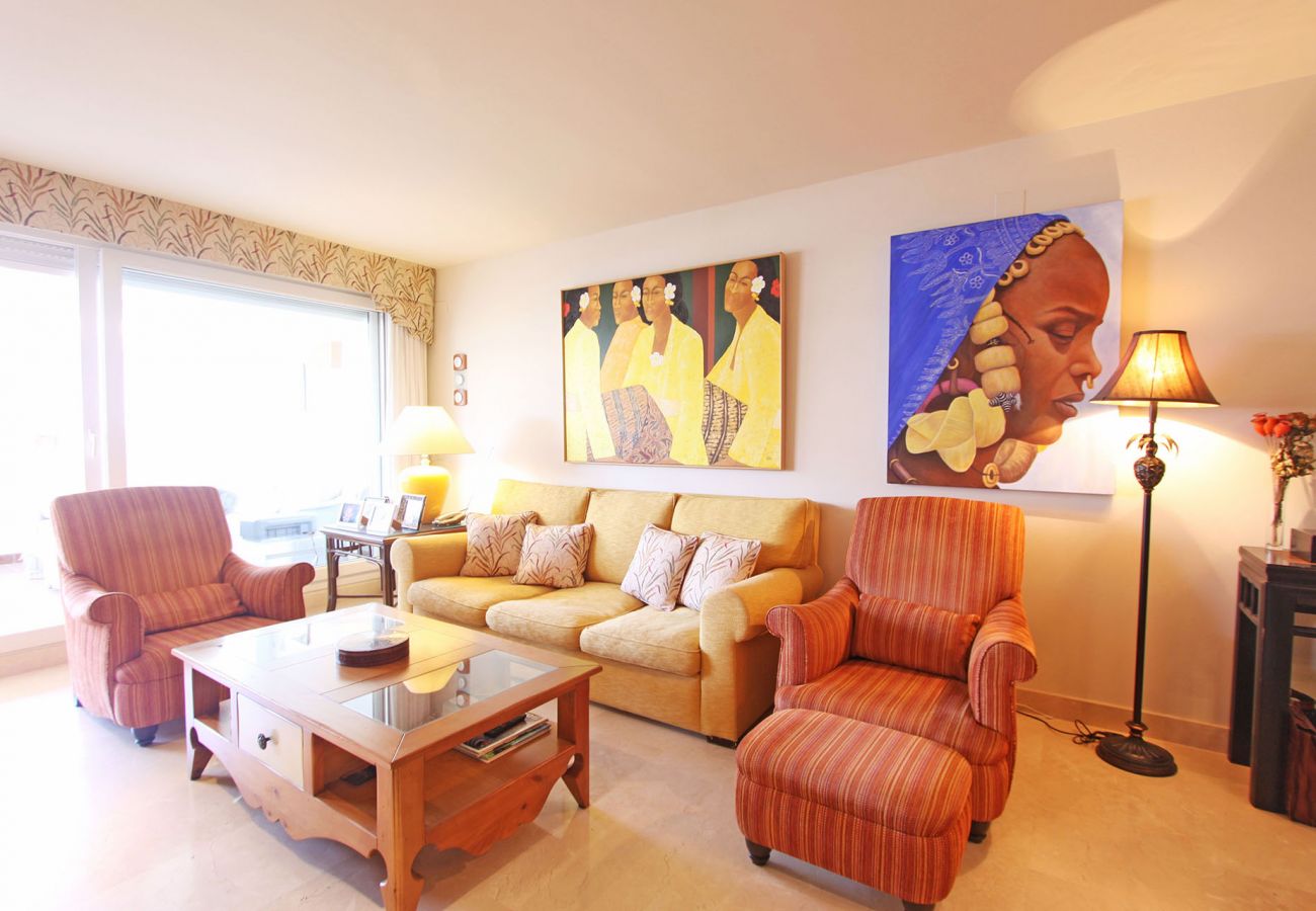 Ferienwohnung in Marbella - Exklusives Strandapartment an der Goldenen Meile von Marbella