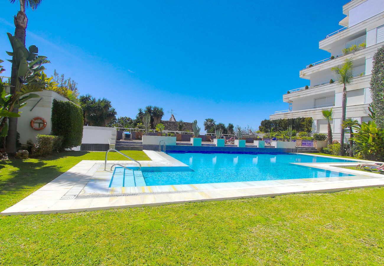 Ferienwohnung in Marbella - Atemberaubendes Duplex-Penthouse mit Panoramablick auf das Meer