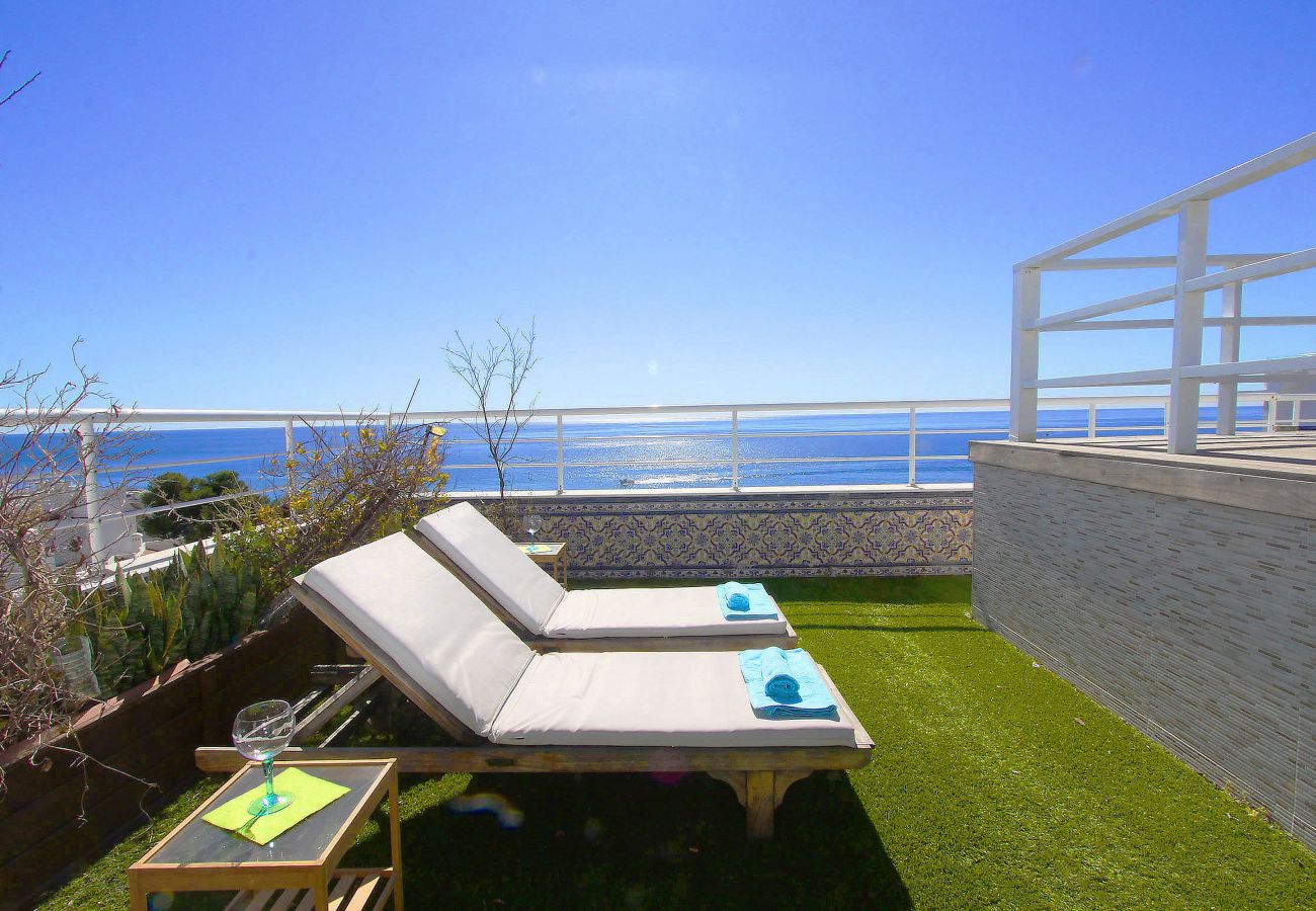 Ferienwohnung in Marbella - Atemberaubendes Duplex-Penthouse mit Panoramablick auf das Meer