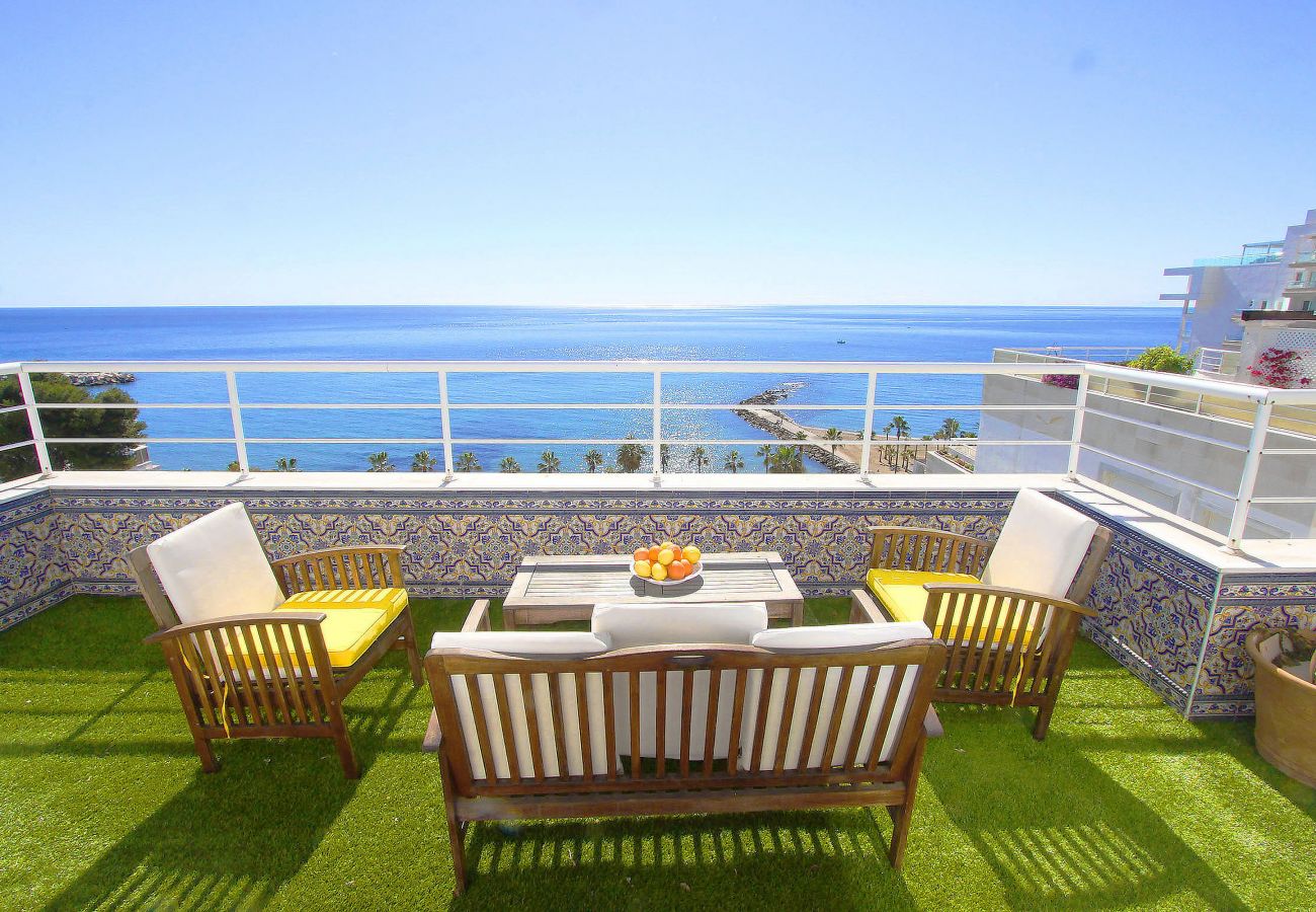 Ferienwohnung in Marbella - Atemberaubendes Duplex-Penthouse mit Panoramablick auf das Meer