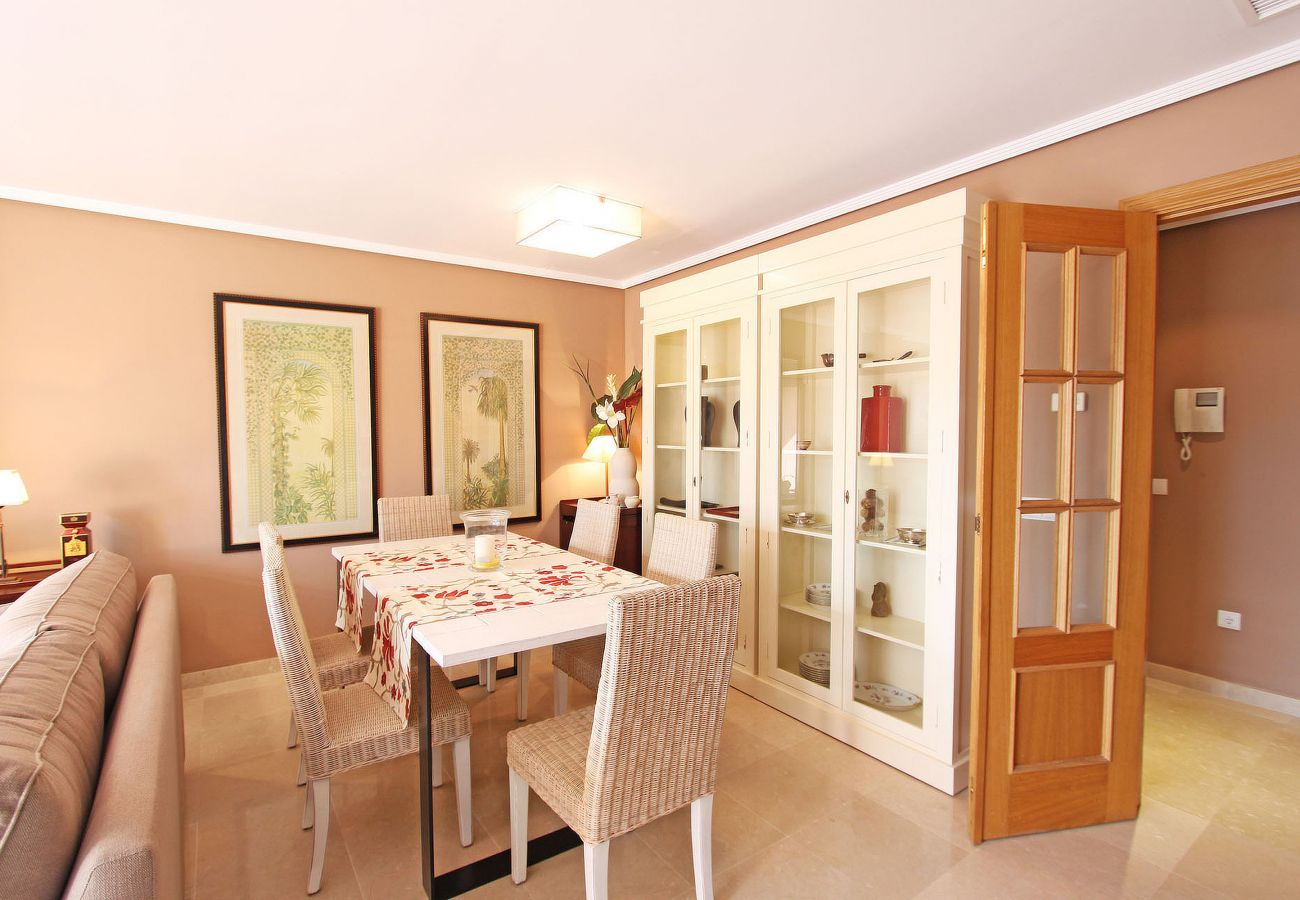 Ferienwohnung in Marbella - Marbella Holidays: Exklusives Penthouse in Carib Playa