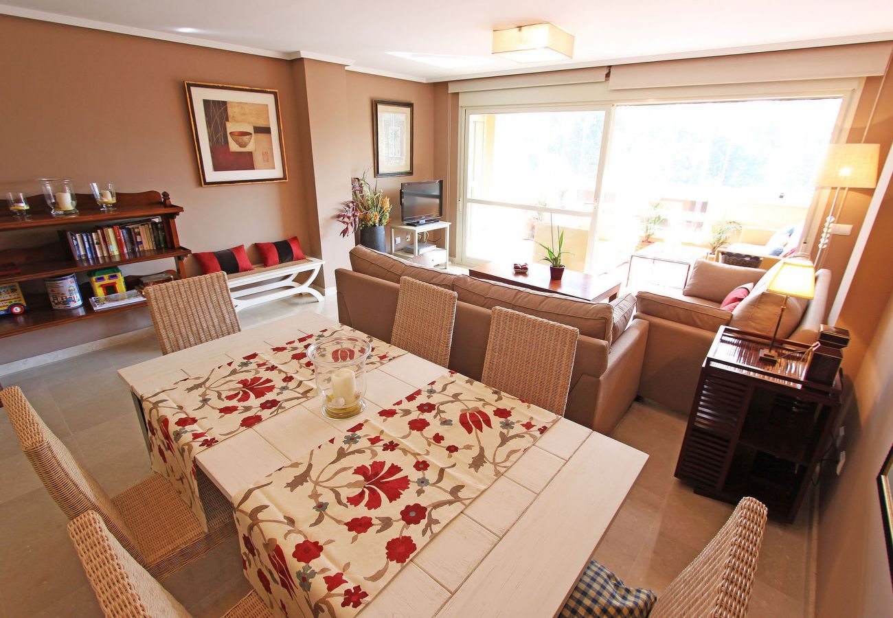 Ferienwohnung in Marbella - Marbella Holidays: Exklusives Penthouse in Carib Playa