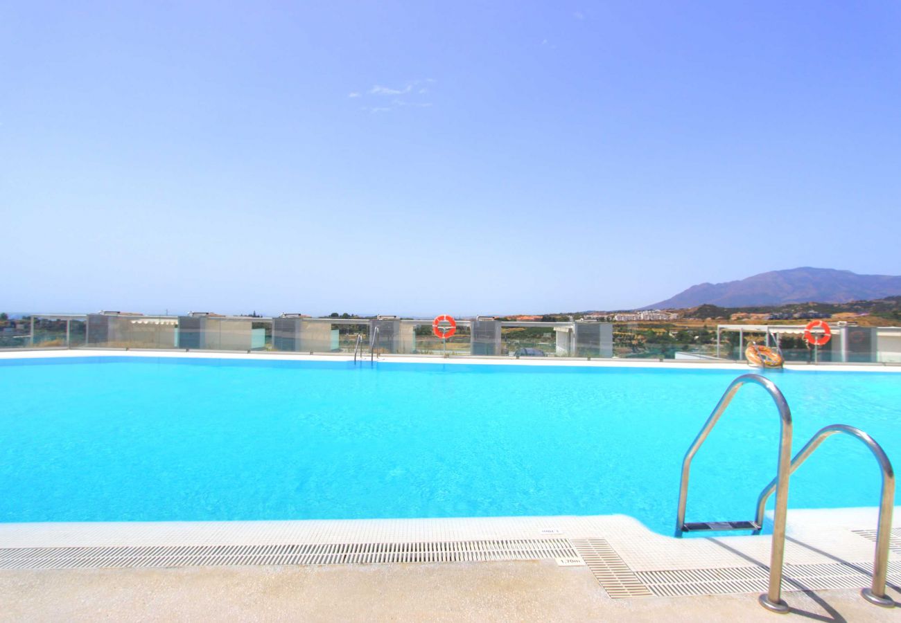 Ferienwohnung in Estepona - Modernes Apartment mit Panoramablick auf das Meer