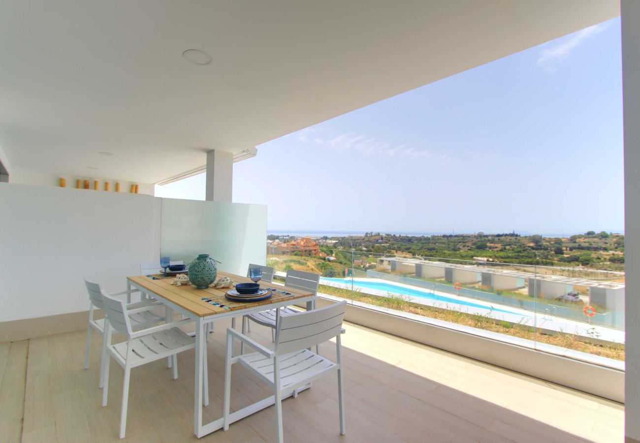 Ferienwohnung in Estepona - Modernes Apartment mit Panoramablick auf das Meer