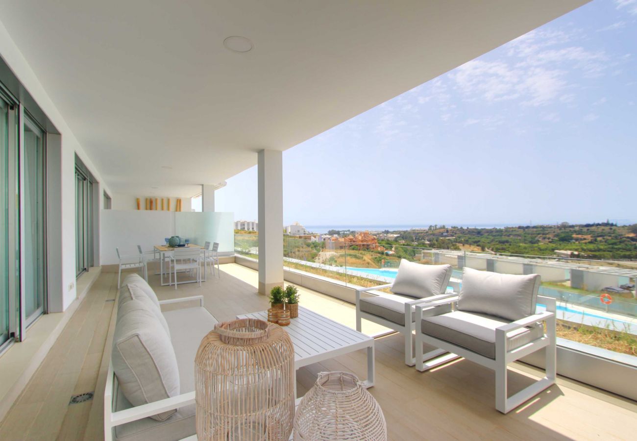 Ferienwohnung in Estepona - Modernes Apartment mit Panoramablick auf das Meer