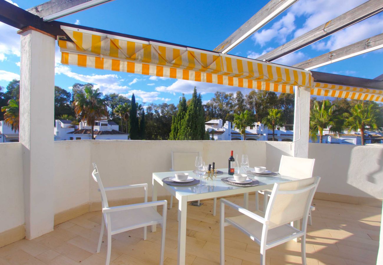 Ferienwohnung in Marbella - 2036 Geräumiges Penthouse am Golden Beach mit atemberaubender Aussicht