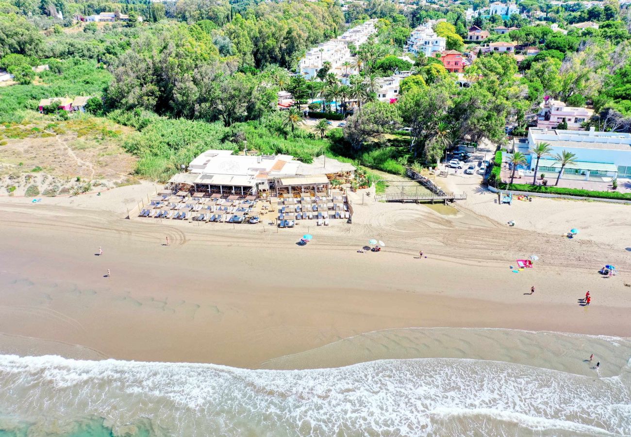 Ferienwohnung in Marbella - Geräumiges Penthouse am Golden Beach mit atemberaubender Aussicht