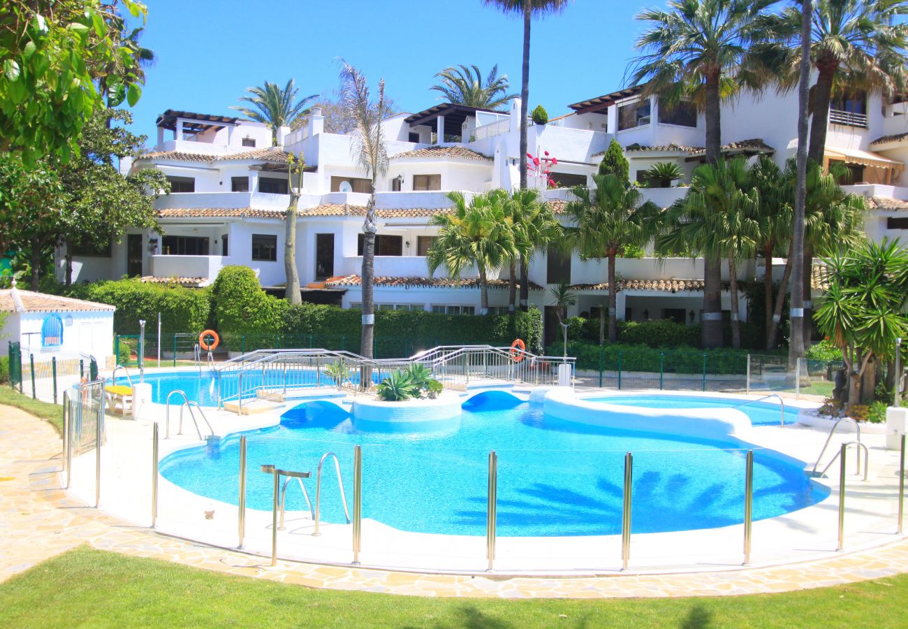 Ferienwohnung in Marbella - Geräumiges Penthouse am Golden Beach mit atemberaubender Aussicht