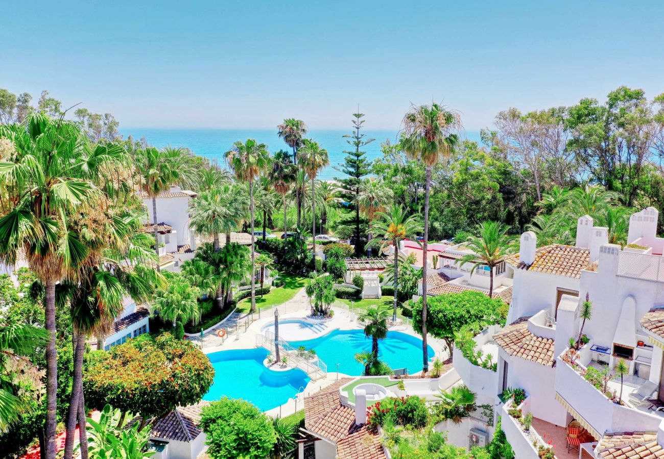 Ferienwohnung in Marbella - 2036 Geräumiges Penthouse am Golden Beach mit atemberaubender Aussicht