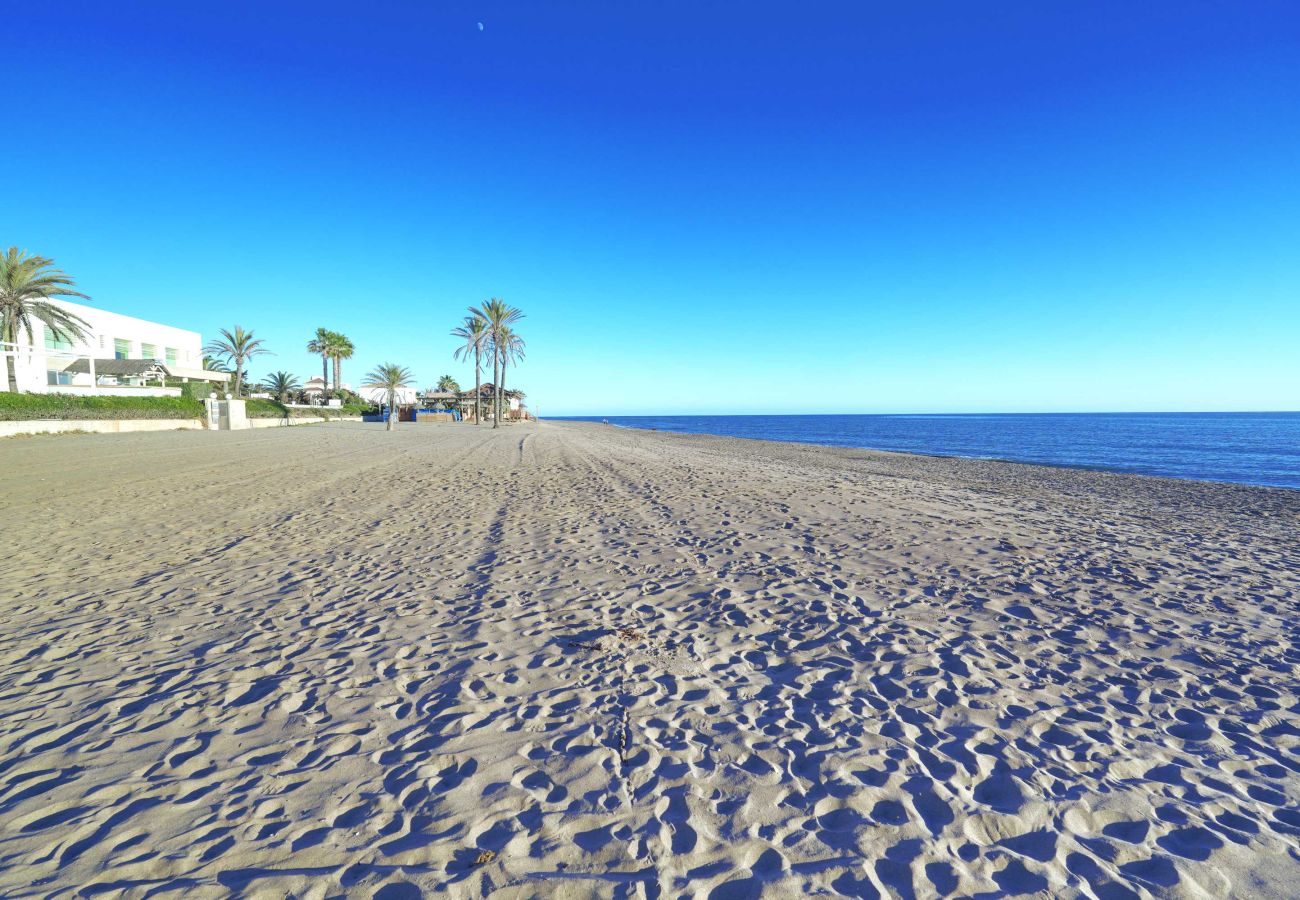 Ferienwohnung in Marbella - Familienapartment am Strand von Golden Beach