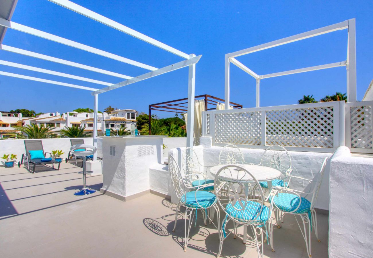 Ferienwohnung in Marbella - Luxuriöses Duplex-Penthouse am Golden Beach