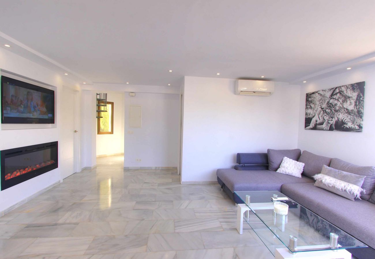 Ferienwohnung in Marbella - Luxuriöses Duplex-Penthouse am Golden Beach