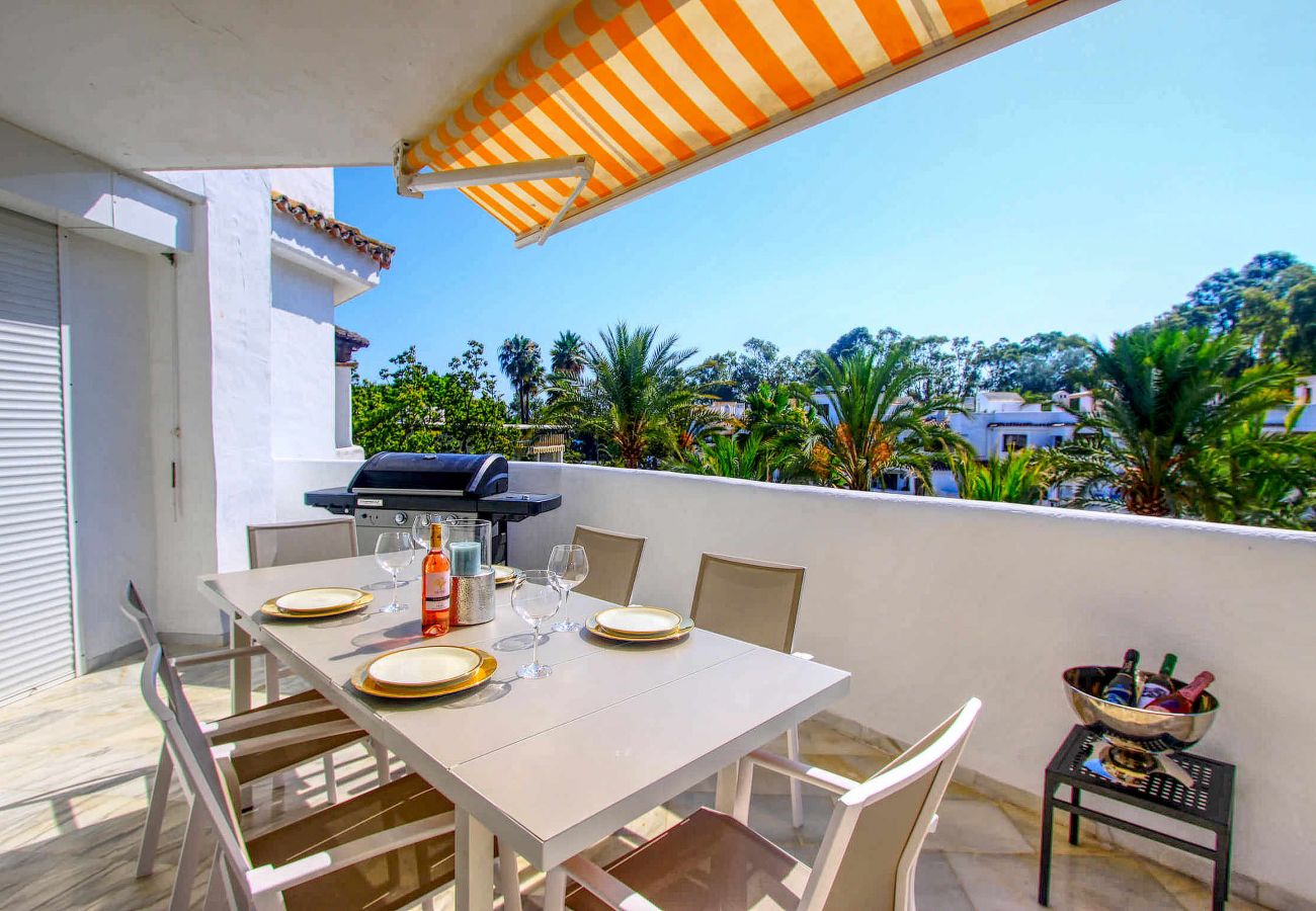 Ferienwohnung in Marbella - Luxuriöses Familien-Penthouse mit Whirlpool auf der Dachterrasse