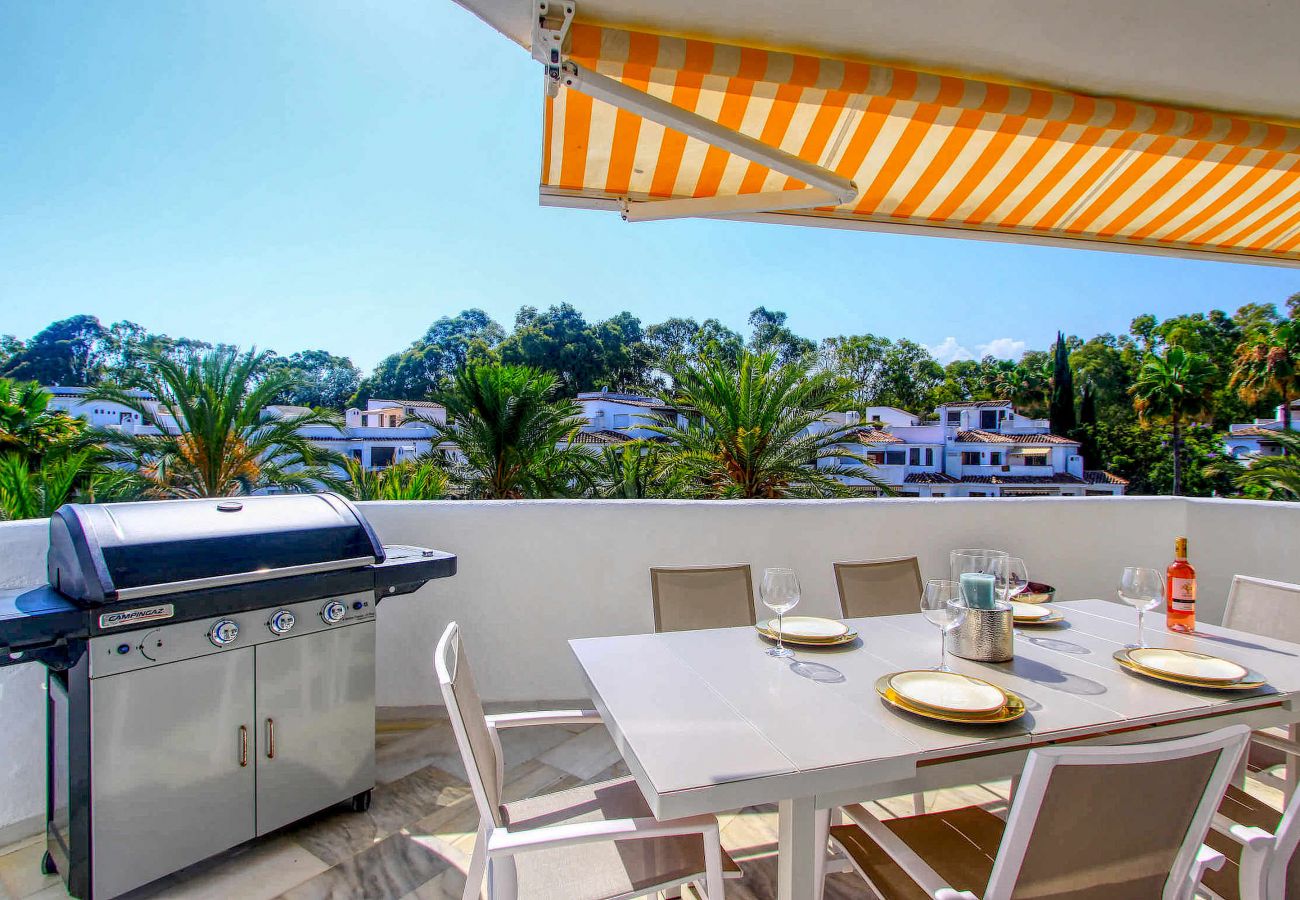 Ferienwohnung in Marbella - Luxuriöses Familien-Penthouse mit Whirlpool auf der Dachterrasse