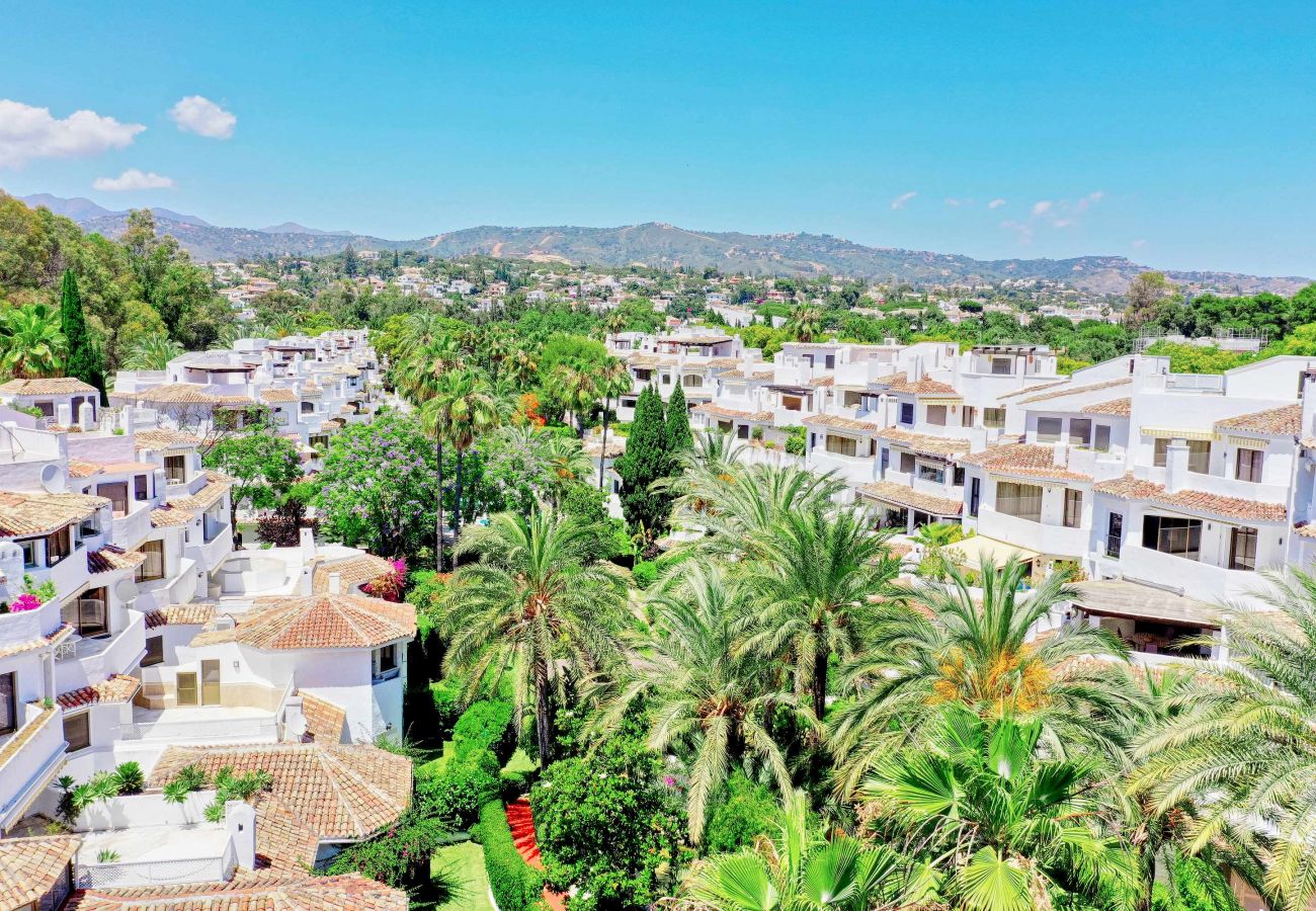 Ferienwohnung in Marbella - Luxuriöses Familien-Penthouse mit Whirlpool auf der Dachterrasse