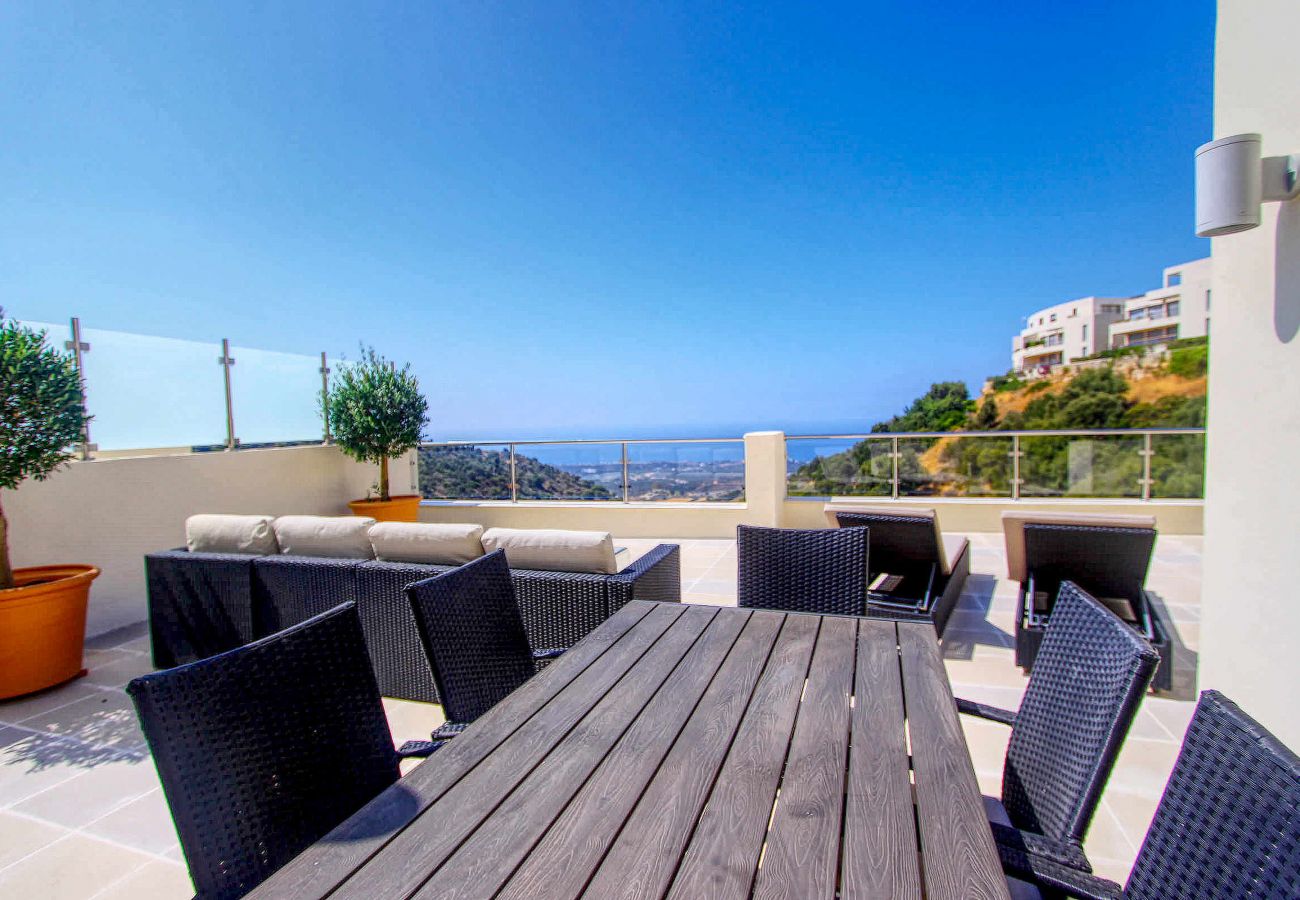 Ferienwohnung in Marbella - Luxuriöses Penthouse in Samara mit Panoramablick auf das Meer