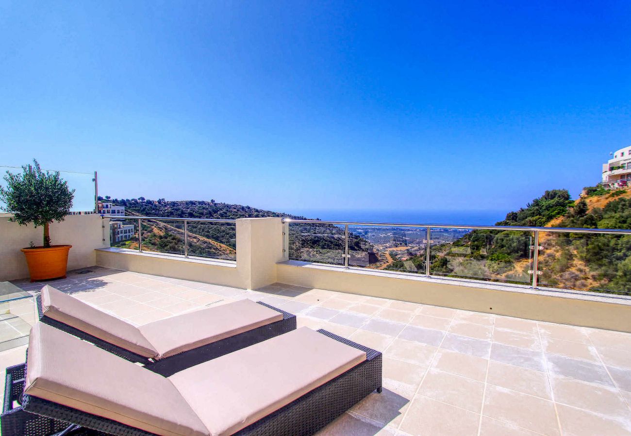 Ferienwohnung in Marbella - 1090 Luxuriöses Penthouse in Samara mit Panoramablick auf das Meer