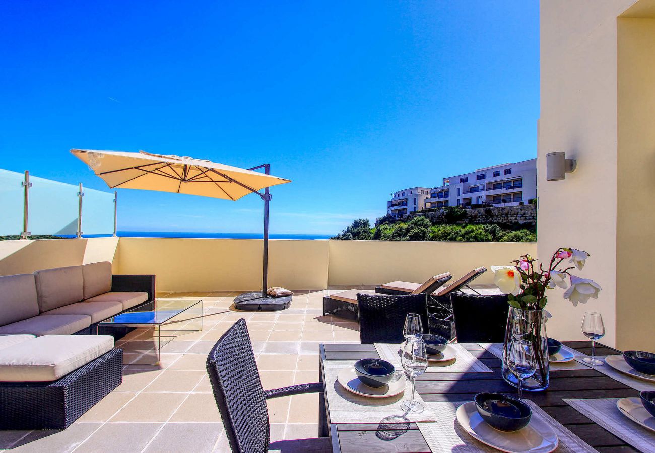 Ferienwohnung in Marbella - Luxuriöses Penthouse in Samara mit Panoramablick auf das Meer