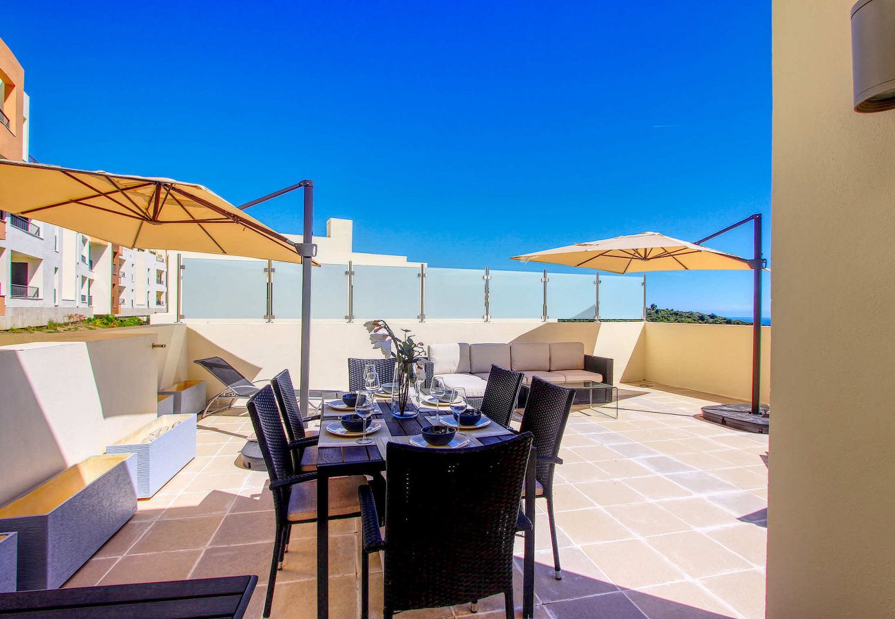 Ferienwohnung in Marbella - Luxuriöses Penthouse in Samara mit Panoramablick auf das Meer