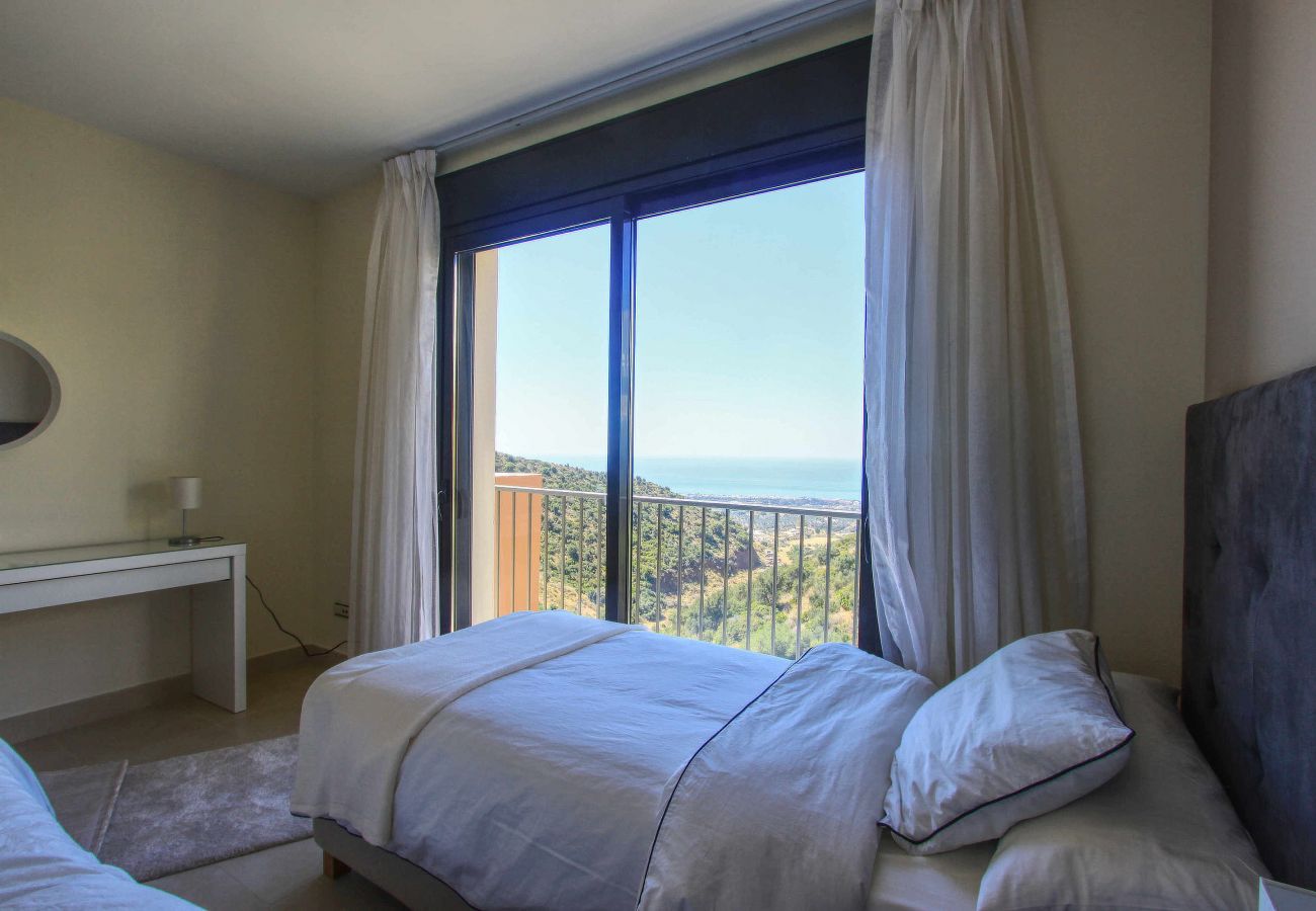 Ferienwohnung in Marbella - Luxuriöses Penthouse in Samara mit Panoramablick auf das Meer