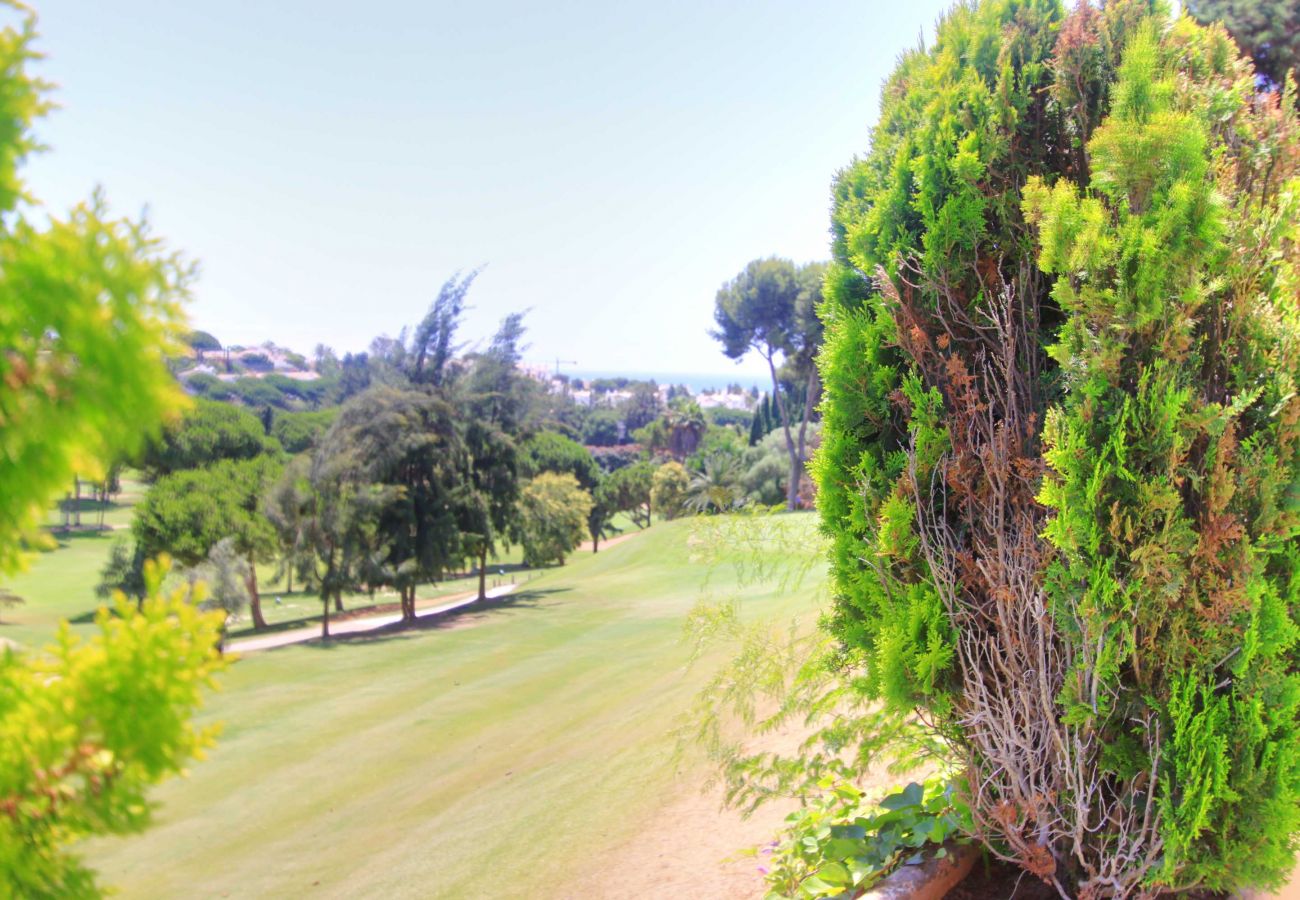 Villa in Marbella - 2059 Luxus-Familienvilla 1. Linie Golfplatz mit atemberaubender Aussicht 