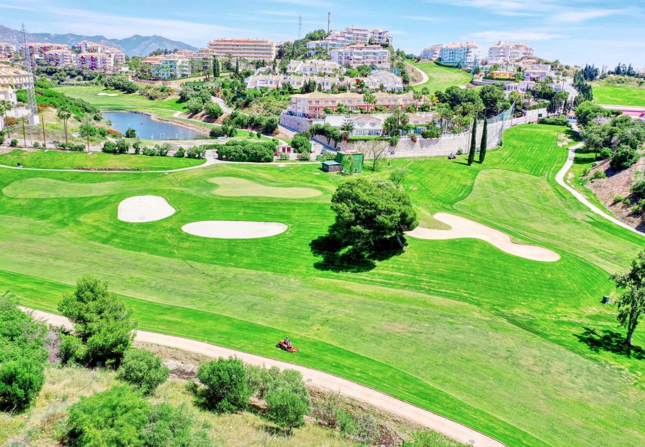 Villa in Mijas - Moderne Luxusvilla mit Panoramablick auf den Golfplatz