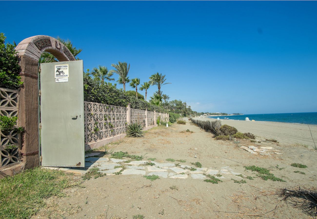 Villa in Estepona - 1072 Strandnahes El Paraiso Refugium mit Privatem Pool & BBQ