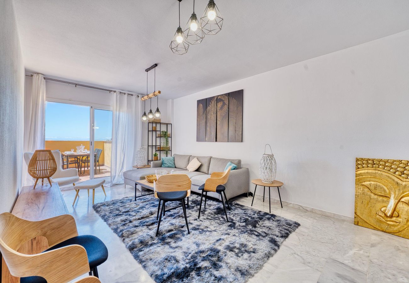 Ferienwohnung in Marbella - Luxus-Duplex in La Reserva mit ruhiger Umgebung