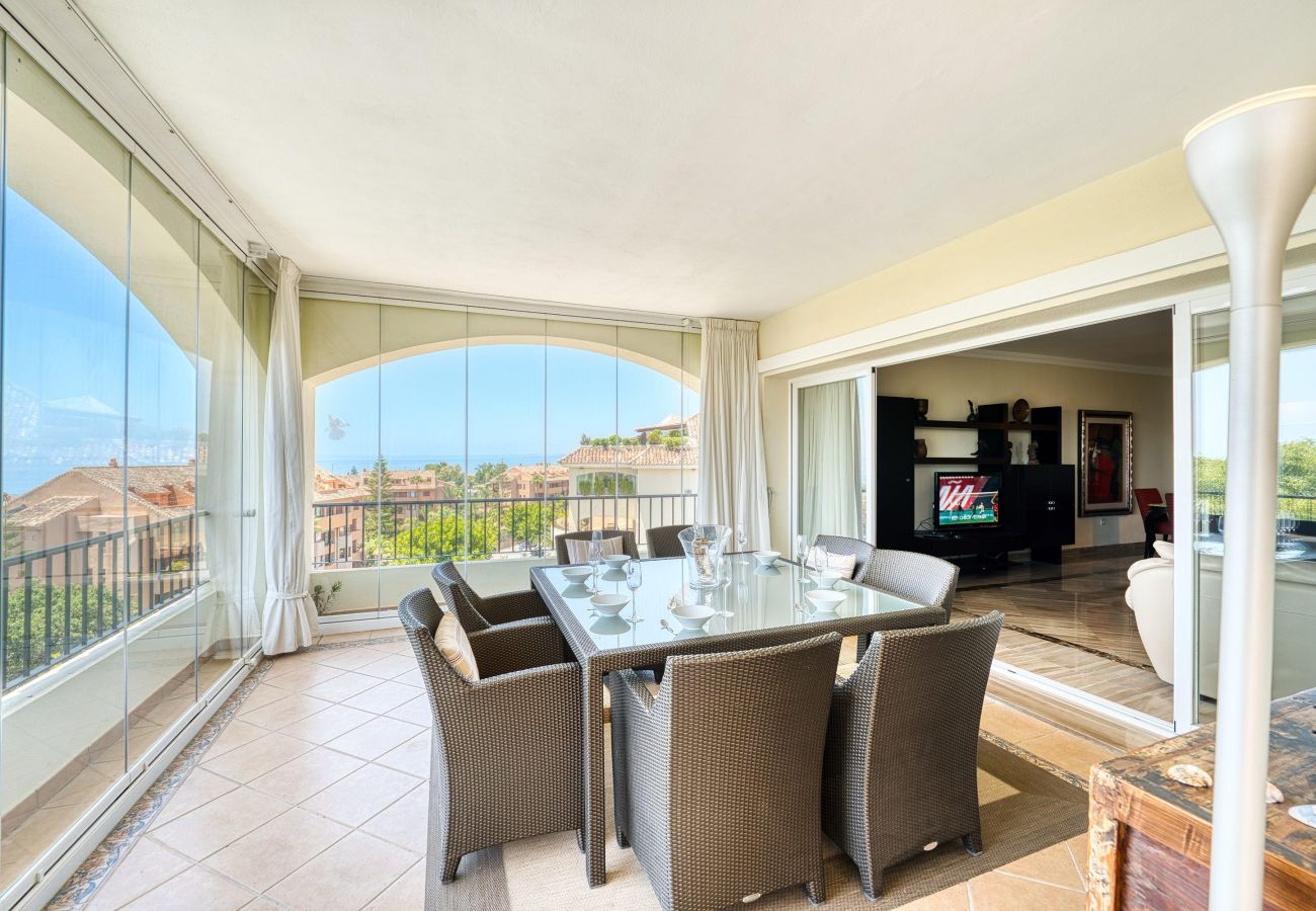 Ferienwohnung in Marbella - Luxuriöses Duplex-Penthouse in Bahia de Marbella