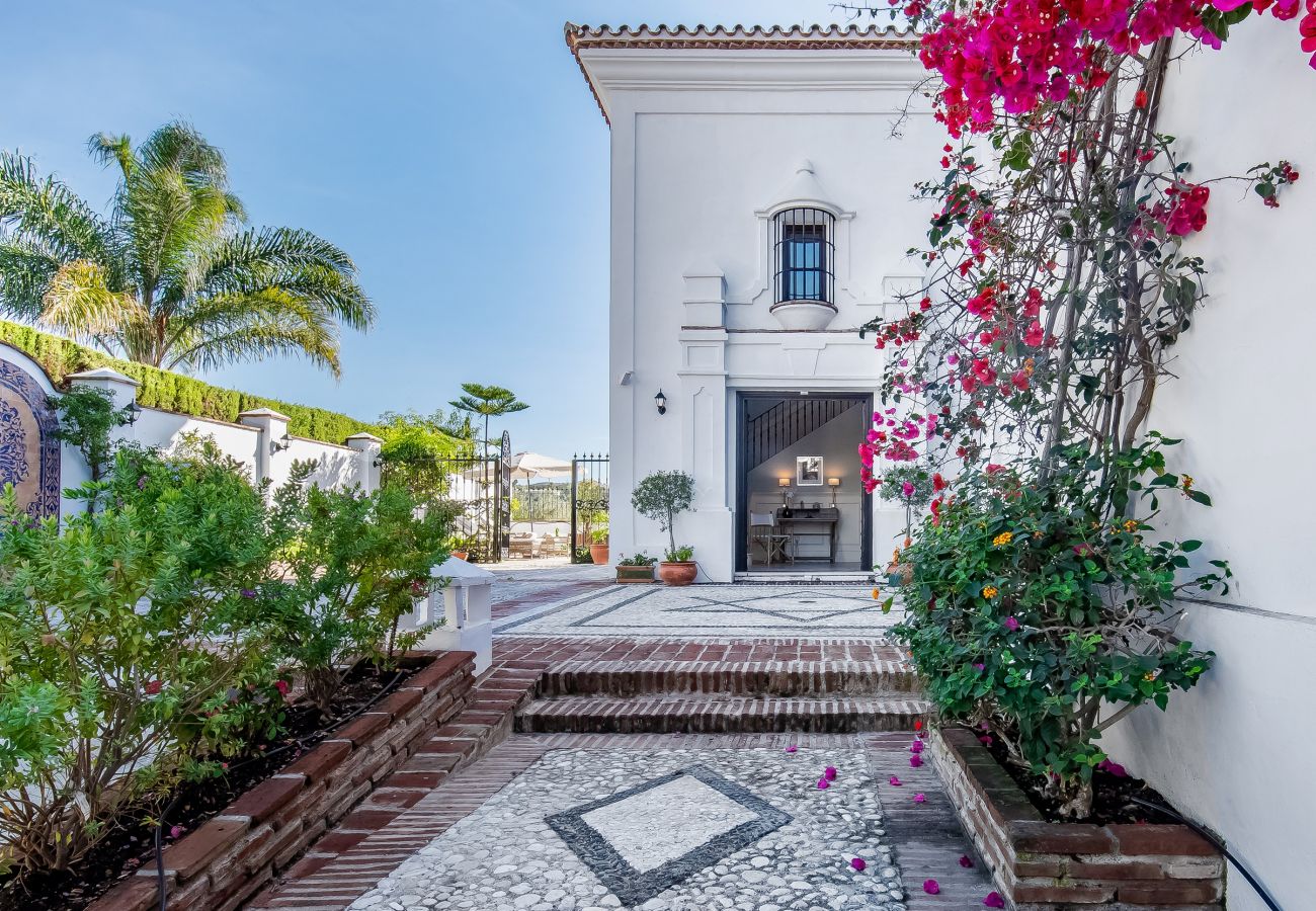 Villa en Marbella - 18024