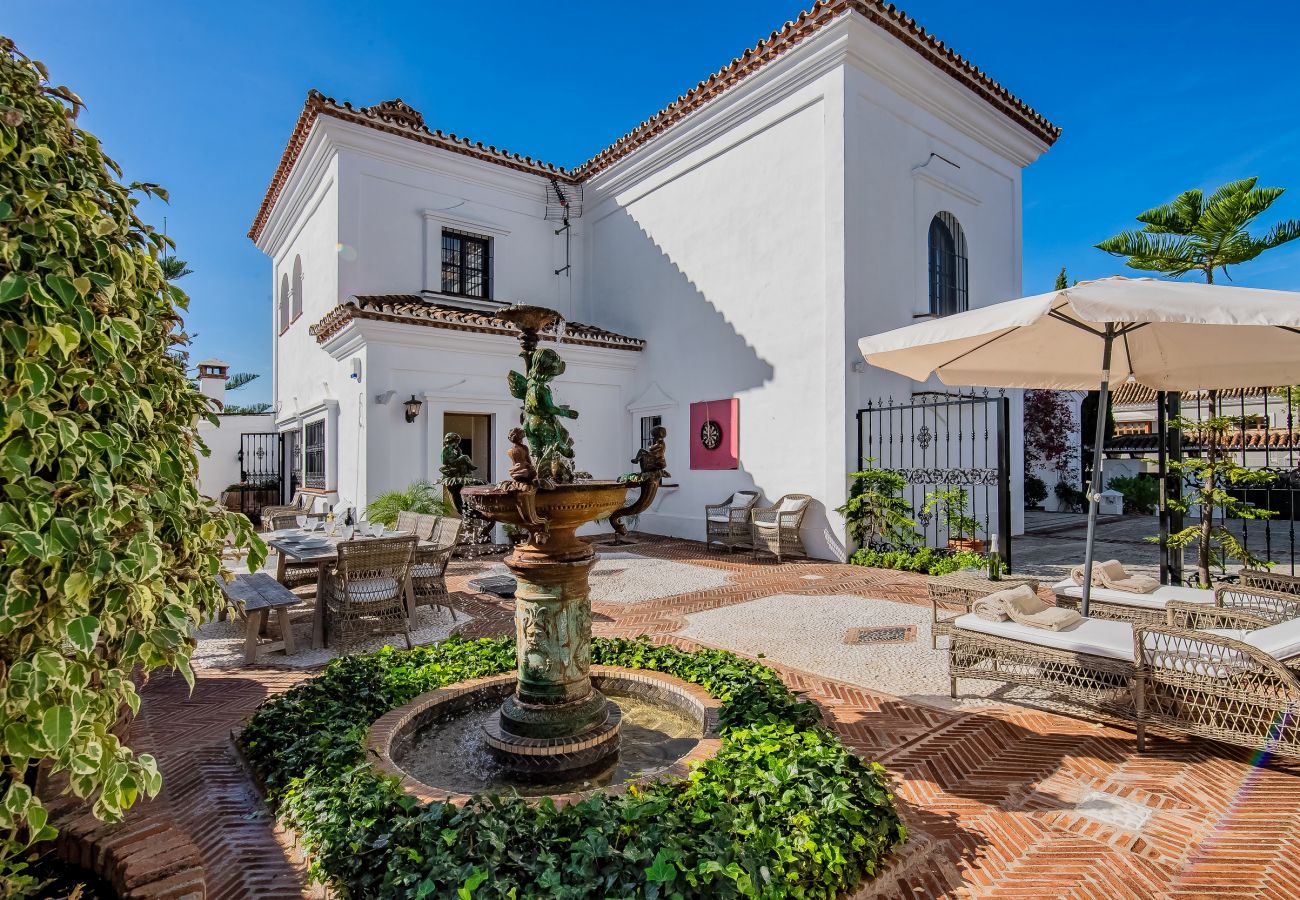 Villa en Marbella - 18024