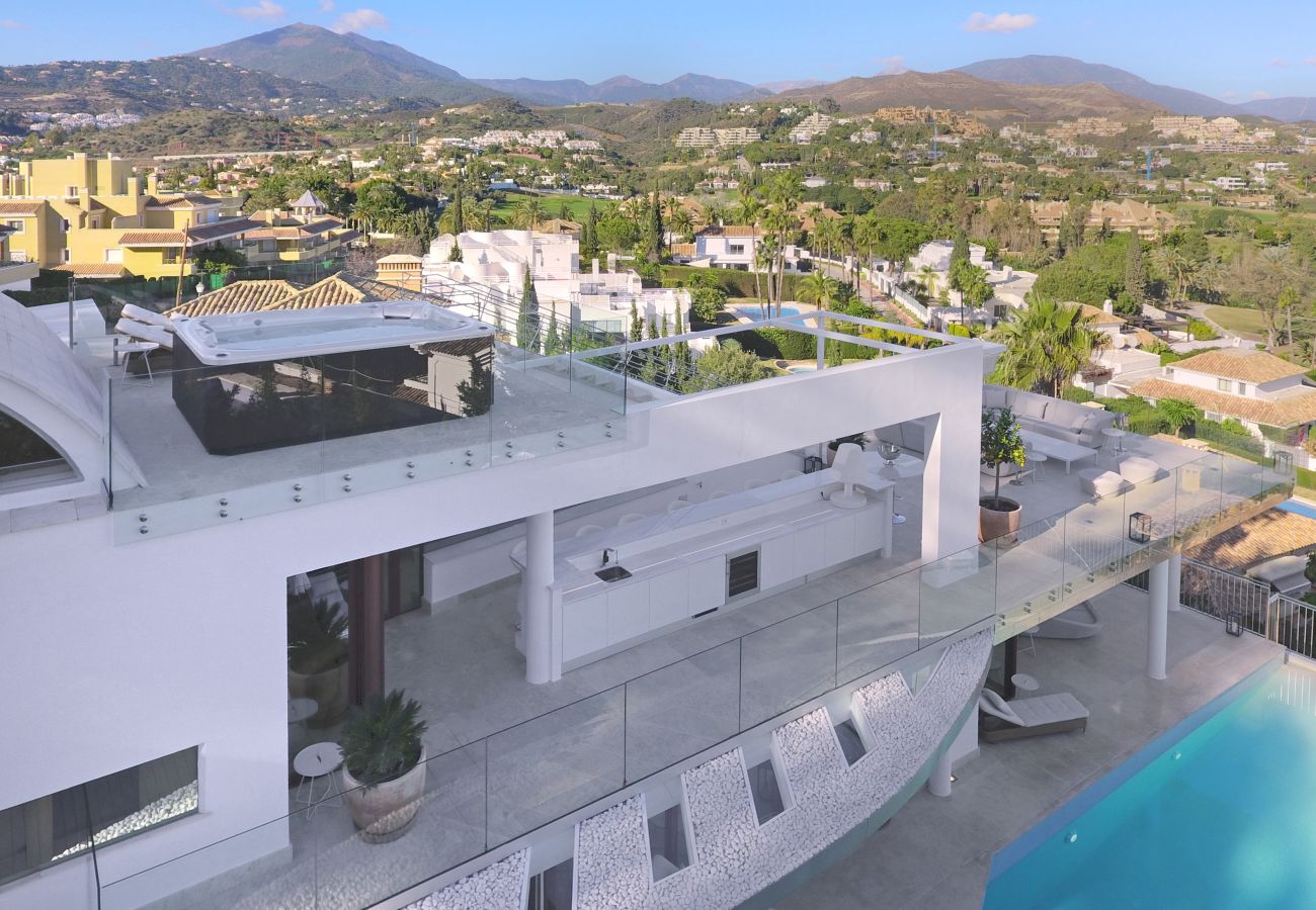 Villa en Marbella - 30290