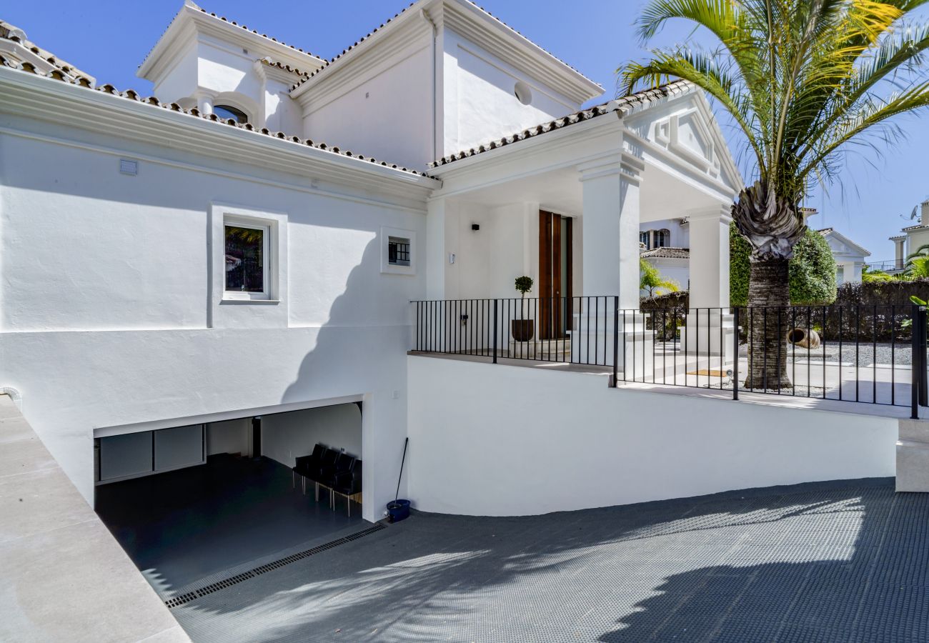 Villa en Marbella - 30439