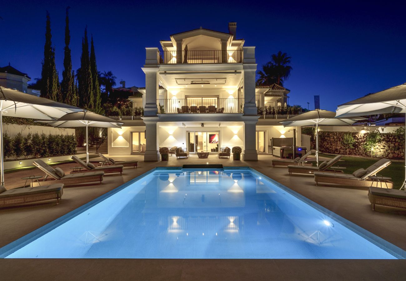 Villa en Marbella - 30439