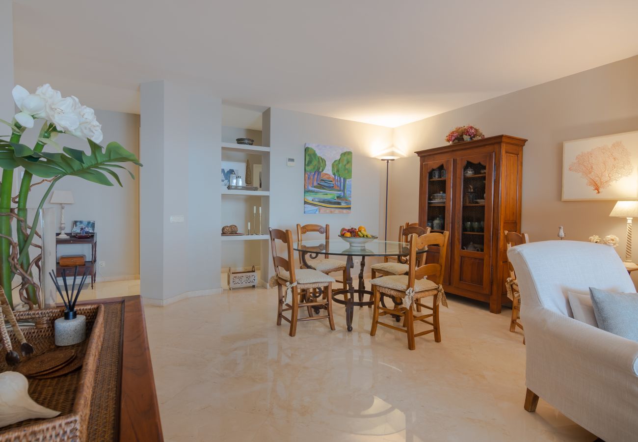 Apartamento en Marbella - 18166 - MAGNÍFICA UBICACIÓN EN PRIMERA LÍNEA - PISCINA CLIMATIZADA