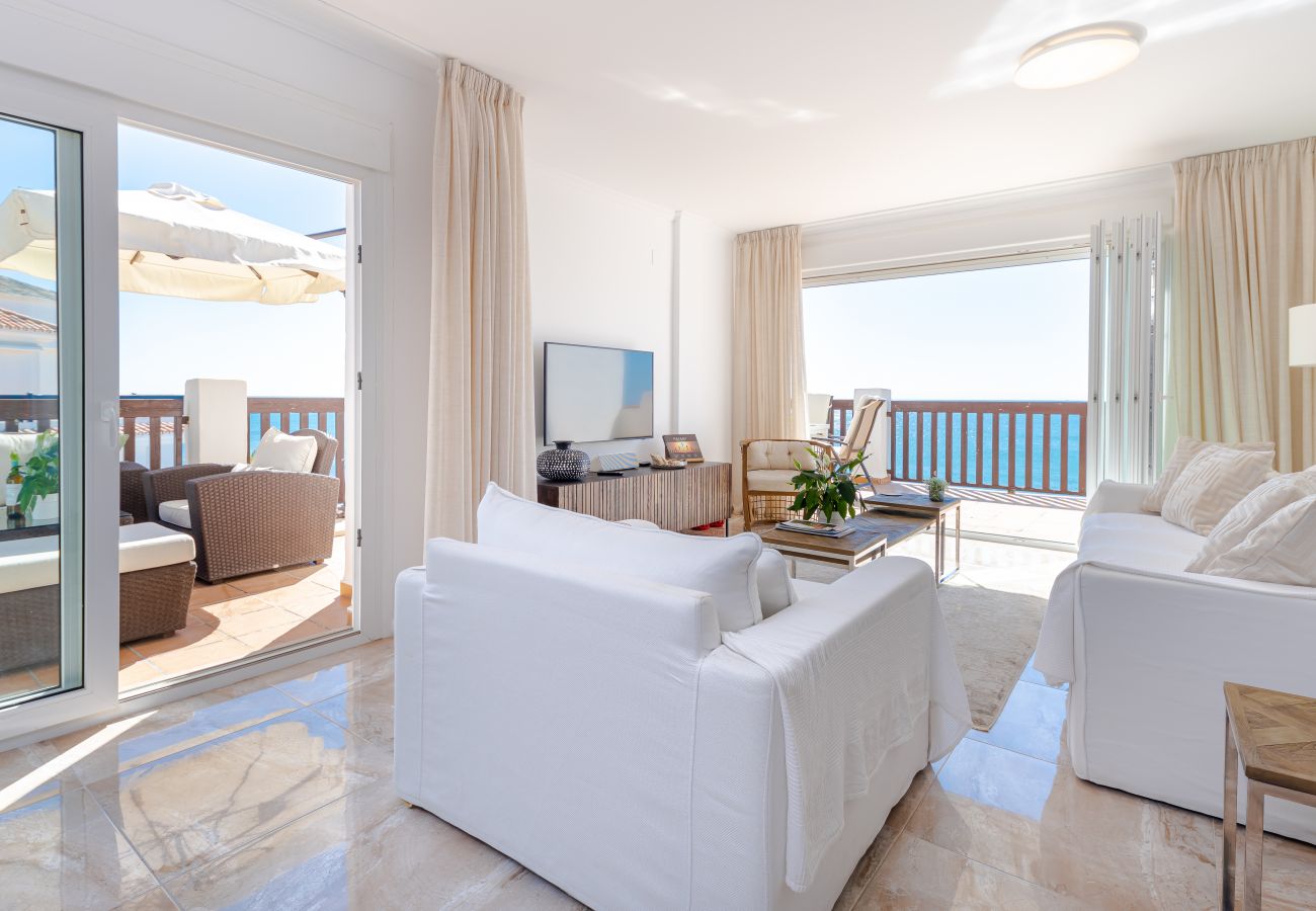 Apartamento en Marbella - 21052 - HEAVENLY VIEWS FROM FRONTLINE PENTHOUSE