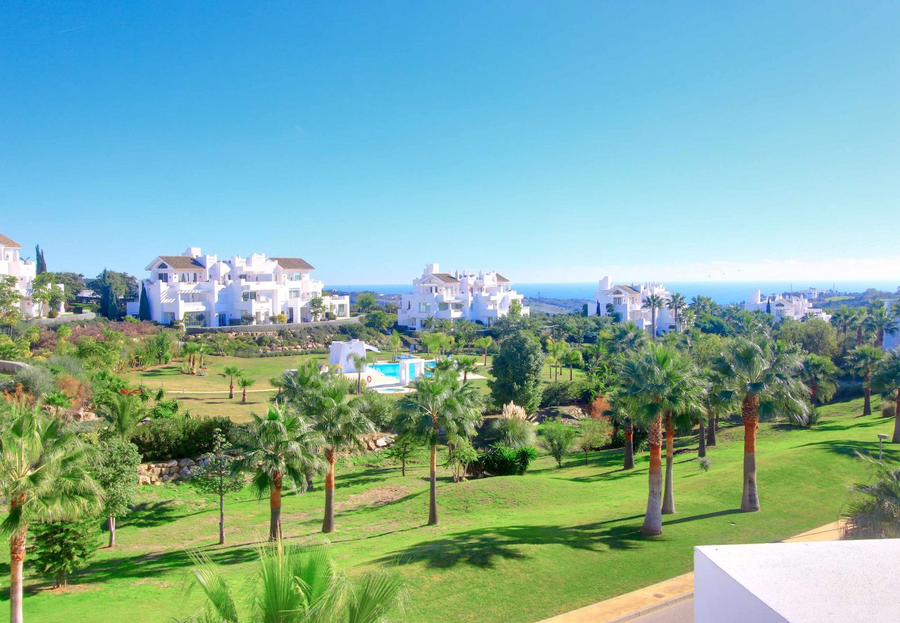 Apartamento en Estepona - 2288 Ático de Lujo con Piscina Privada en la Azotea