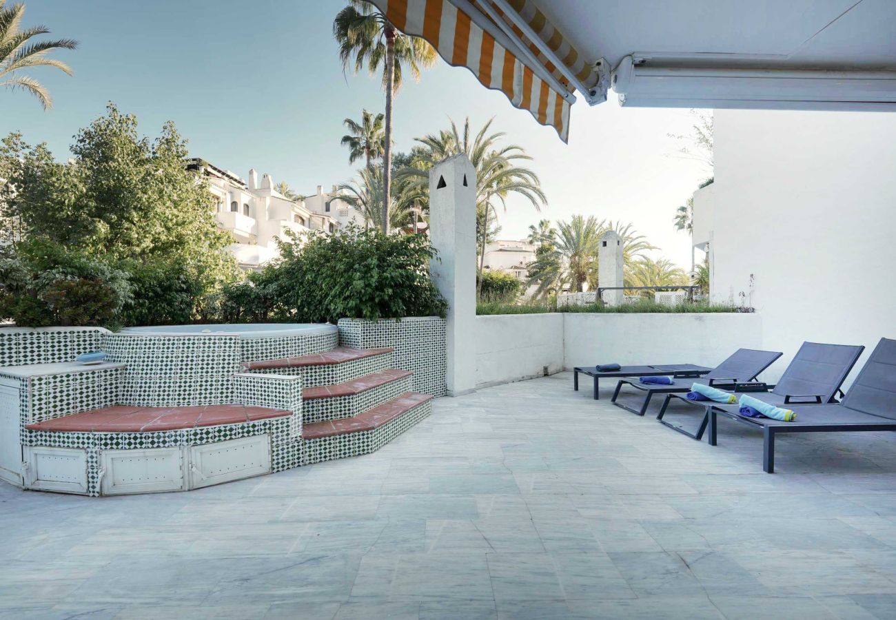 Apartamento en Marbella - Apartamento Familiar en Primera Línea de Playa en Golden Beach