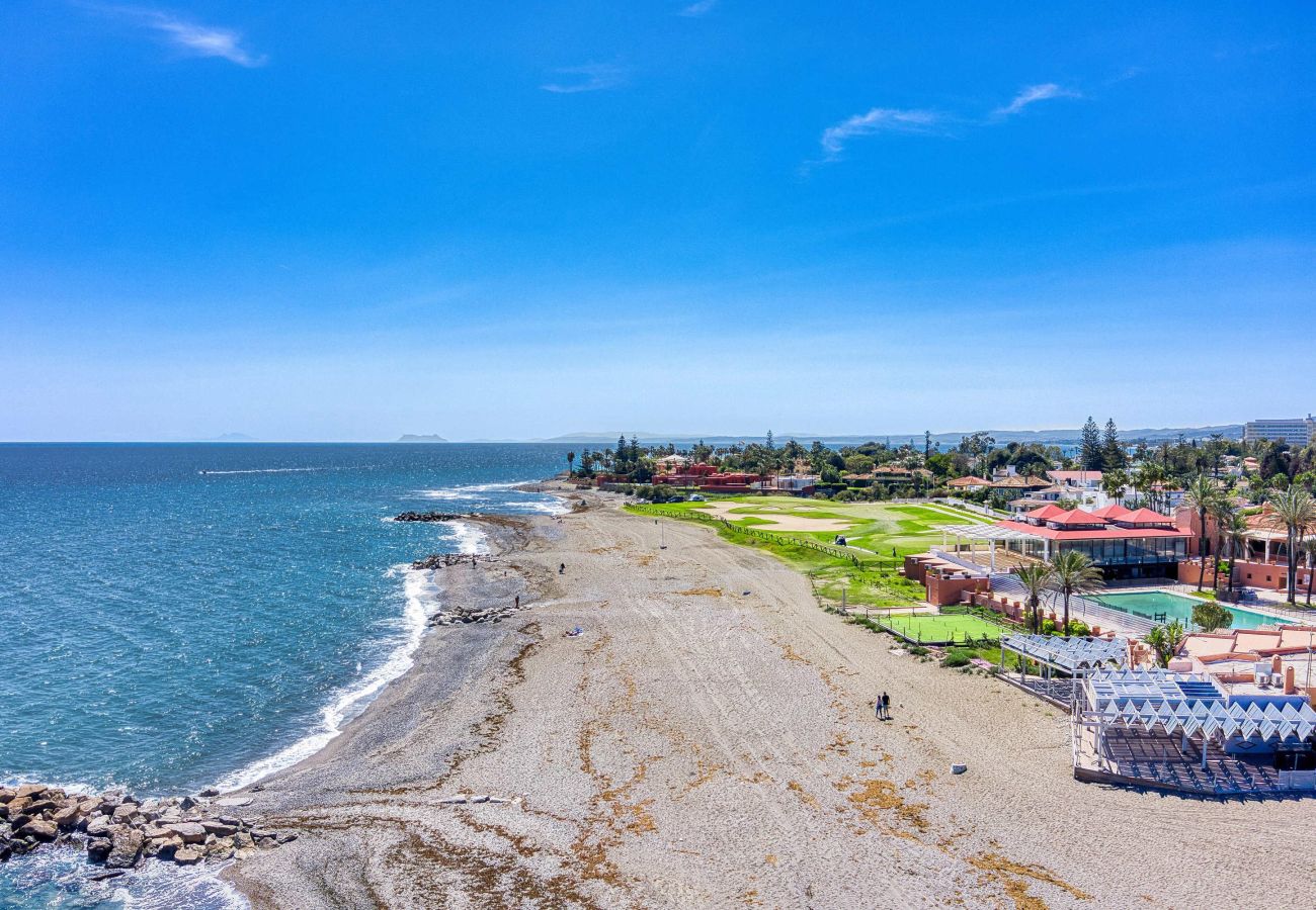 Villa en Estepona - Villa Moderna de Lujo con Piscina Privada